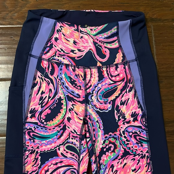Lilly Pulitzer LUXLETIC Weekender High Rise Midi Legging High Tide Navy Size XS - Picture 6 of 12